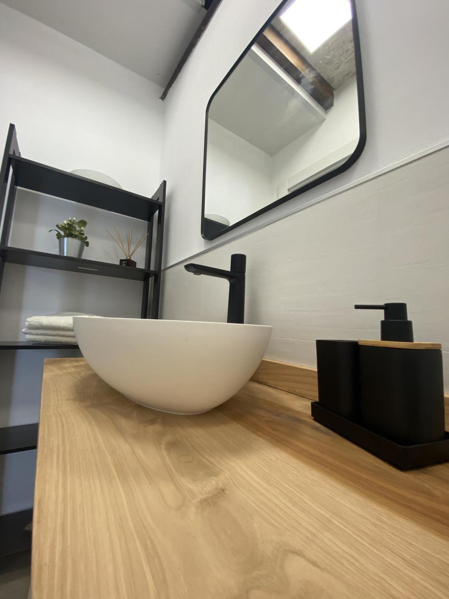La Casa Del Barbero Villa Torrelavega Eksteriør bilde