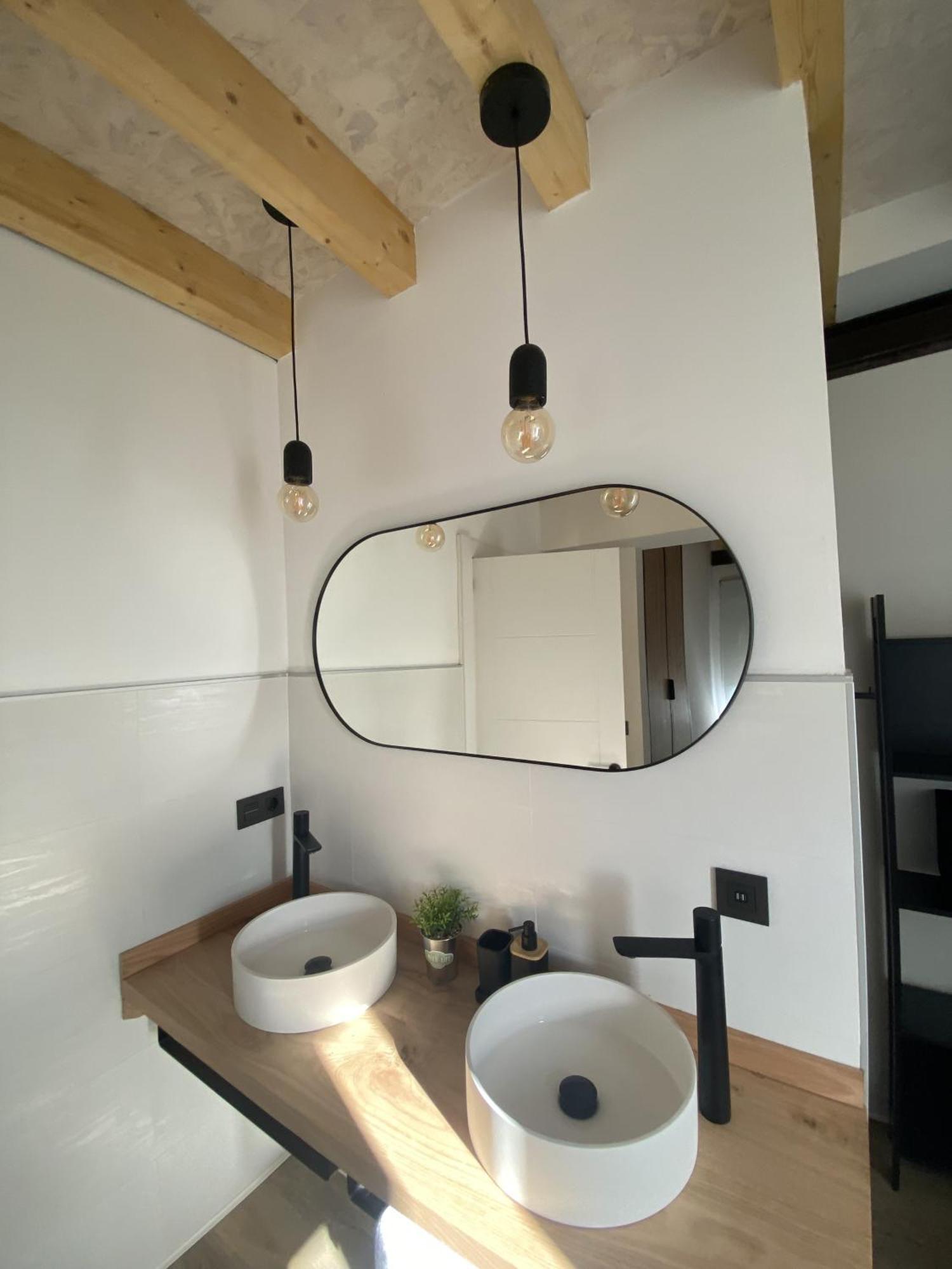 La Casa Del Barbero Villa Torrelavega Eksteriør bilde