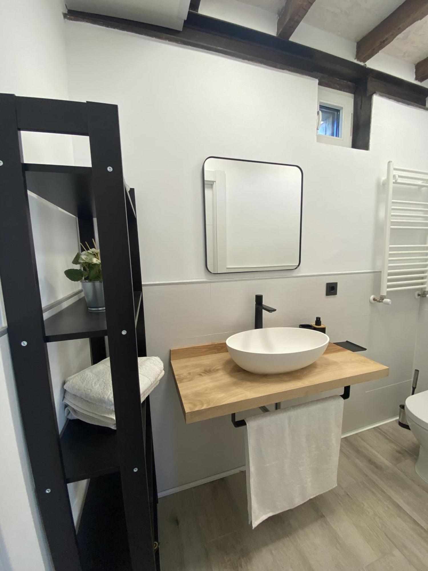 La Casa Del Barbero Villa Torrelavega Eksteriør bilde