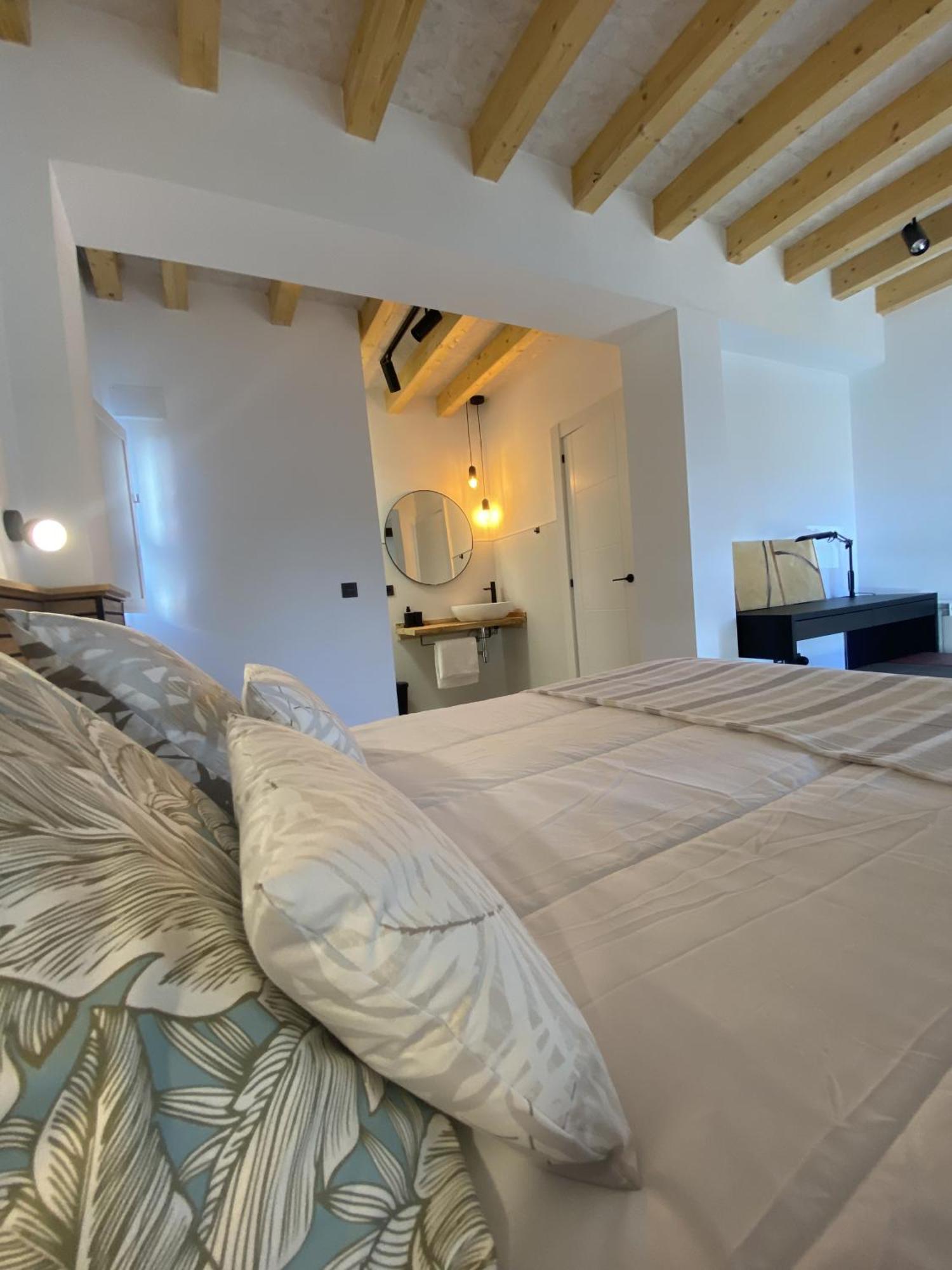 La Casa Del Barbero Villa Torrelavega Eksteriør bilde